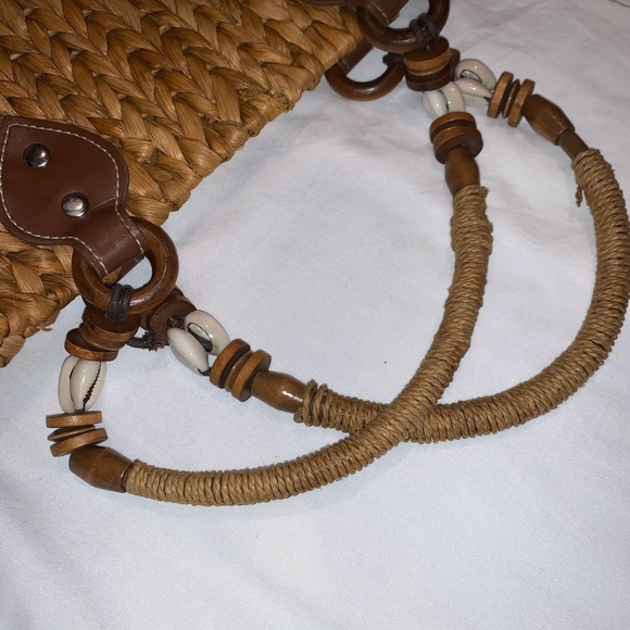 Straw Shoulder Tote - Picture 6 of 11